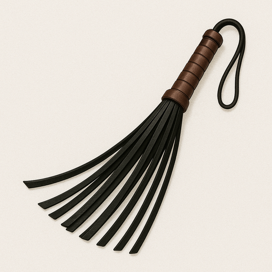 Le Martinet : de l’outil de discipline au symbole iconique du BDSM