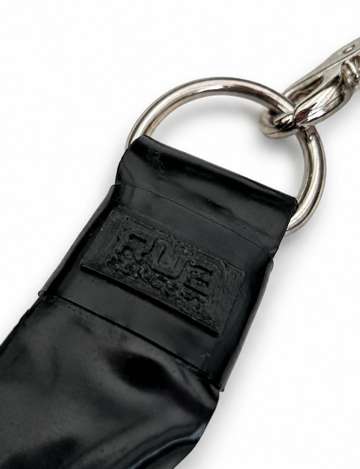 Flogger en Latex Ru3Concept x Alexandre Contart
